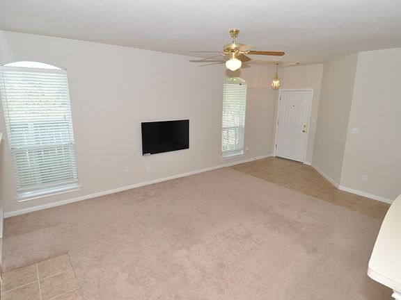 4th image of 741 Bent Wood Pl