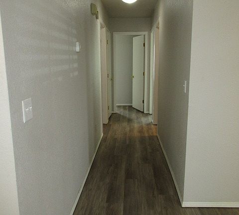 4th image of 716 N Daisy Ln