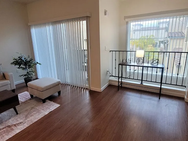 4880 Maple Ave — Photo 2