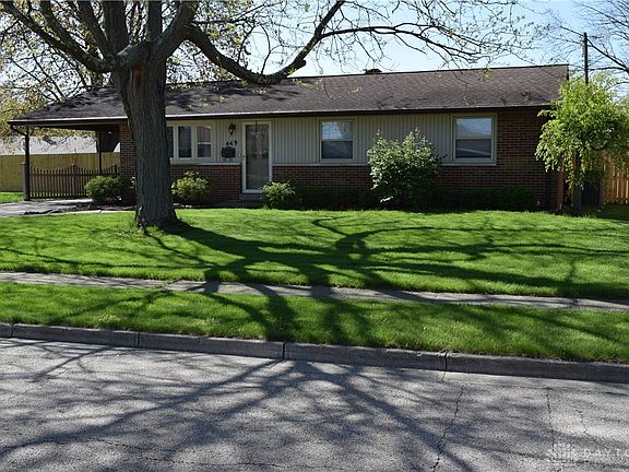5th image of 449 Randler Ave