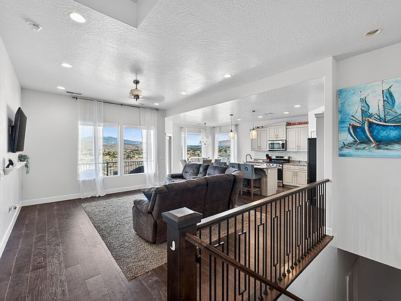 5th image of 1210 Indian Hills Dr Unit 29