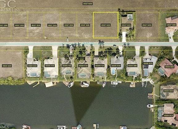 2nd image of 2819 SW 49th Ter