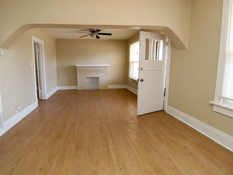 3309 Nations Ave — Photo 3