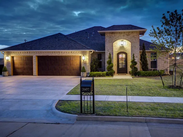 The Lexington Plan, The Oaks