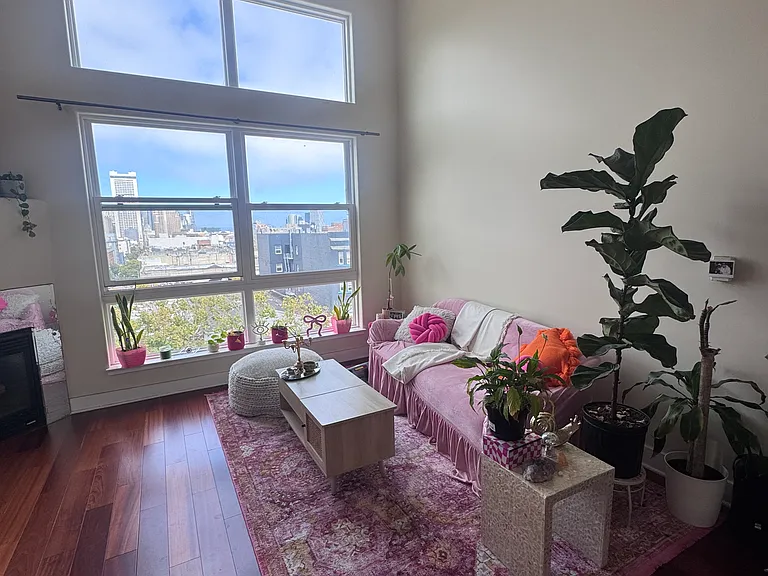 851 Van Ness Ave #406 — Photo 1