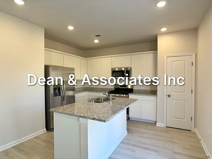 3 bed, 2.5 bath, 1813 sqft, $1,999 — Photo 4
