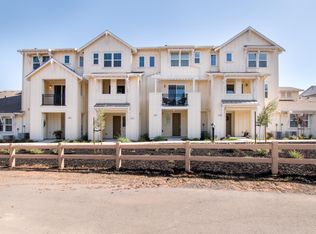6432 Laguna Seca Ln, Gilroy, CA 95020