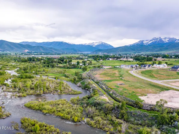 422 N Waters Edge Rd, Midway, UT 84049