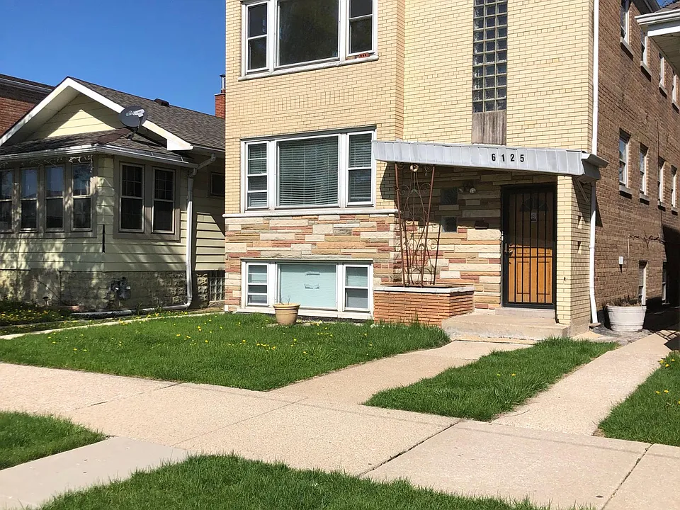 Front with secured entrance