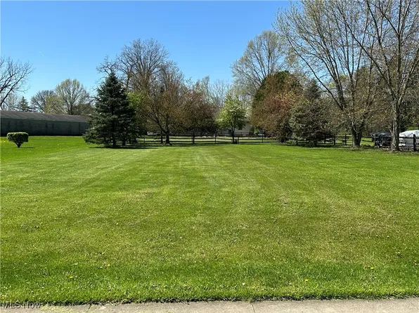 S Milton St, Smithville, OH 44677