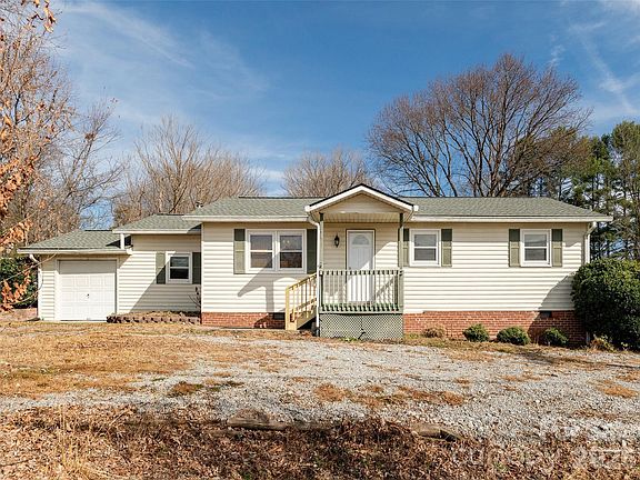 2nd image of 5057 Howard Gap Rd