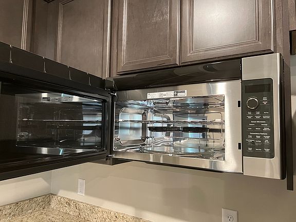 4th image of 7824 S Bonanza Park Dr #1