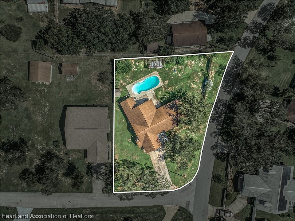 714 Lake Blue Dr, Lake Placid, FL 33852 Zillow