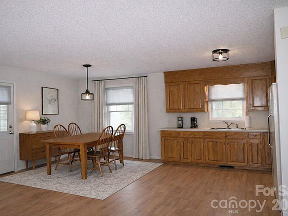 4th image of 4186 Horseshoe Bend Rd
