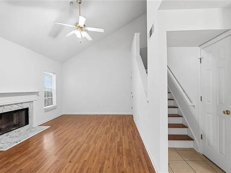 6427 Wellington Chase Ct — Photo 4