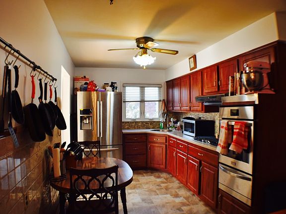 3rd image of 41 Park Hill Cir