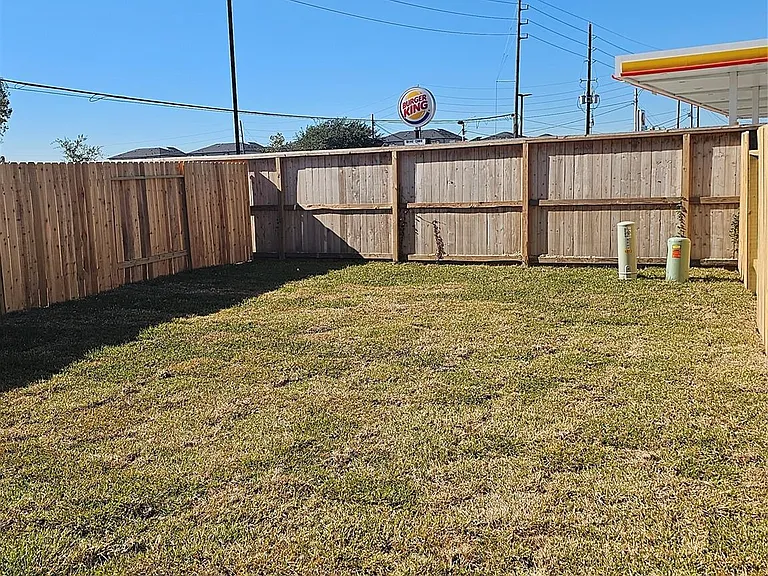 5207 Shallowhurst Ln — Photo 6