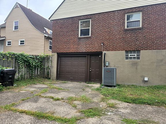 3rd image of 2384 Nova Ave