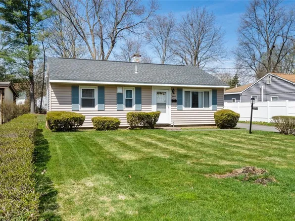 15 Ashwood Ave, Whitesboro, NY 13492