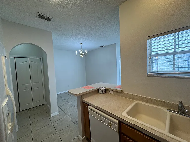 3548 Peppervine Dr — Photo 18