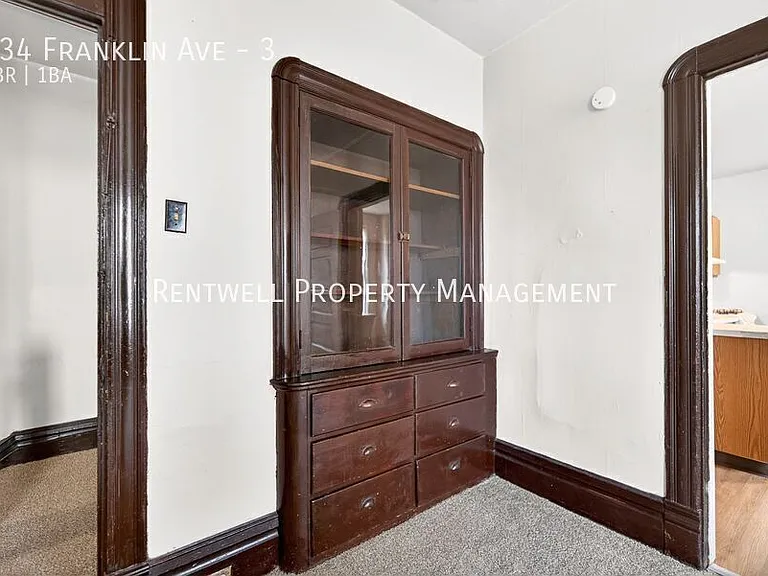 734 Franklin Ave #3 — Photo 9