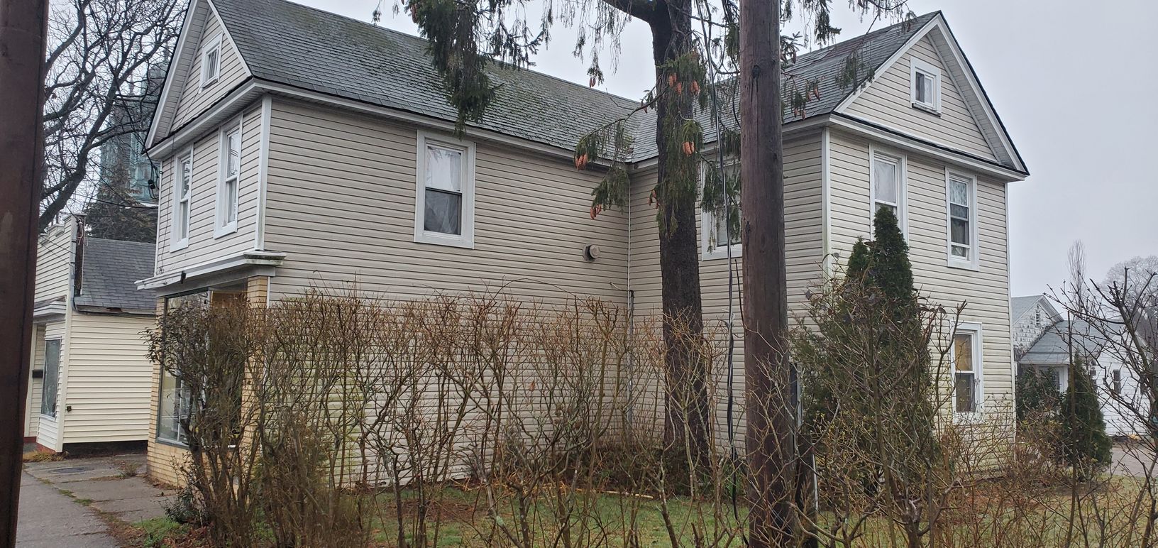  522 Pulaski Street Front / Side