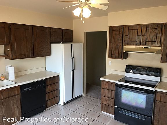 3rd image of 5150 S Carefree Cir
