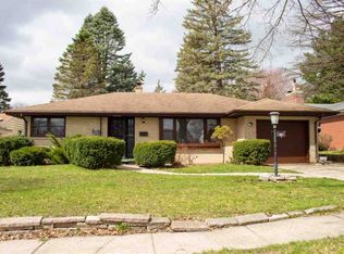 416 Roland Ave, Rockford, IL 61107