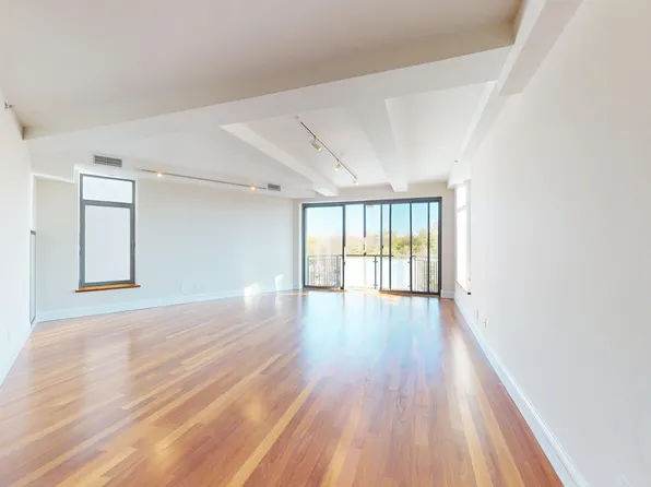 346 Coney Is Avenue image 6 of 25