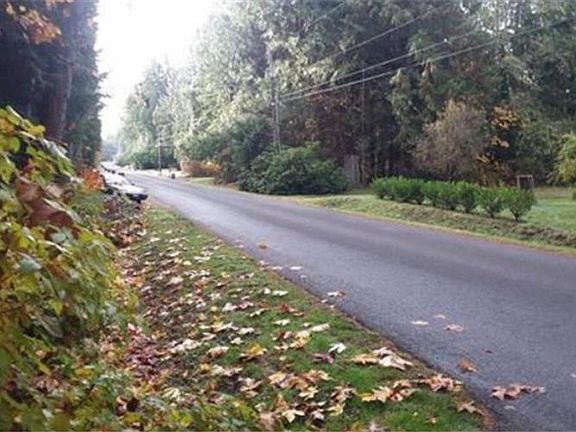 4th image of 13701 30th Ave NW