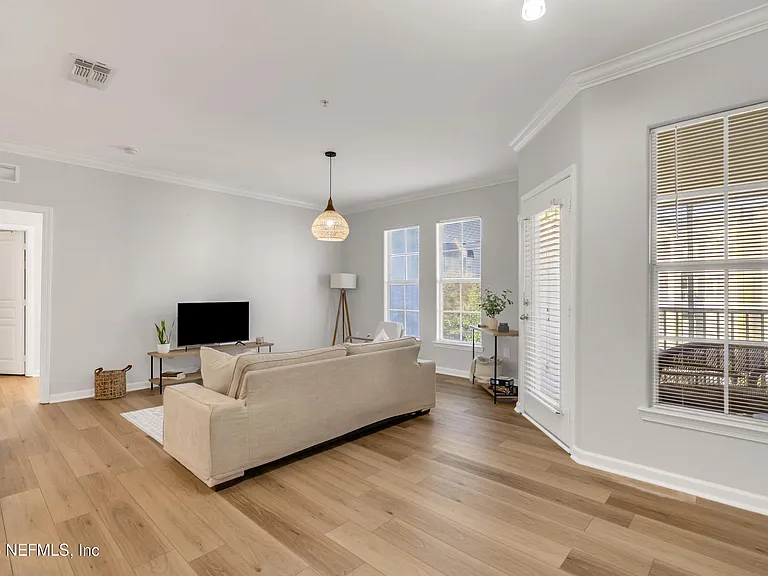 8290 Gate Pkwy W #918 — Photo 14