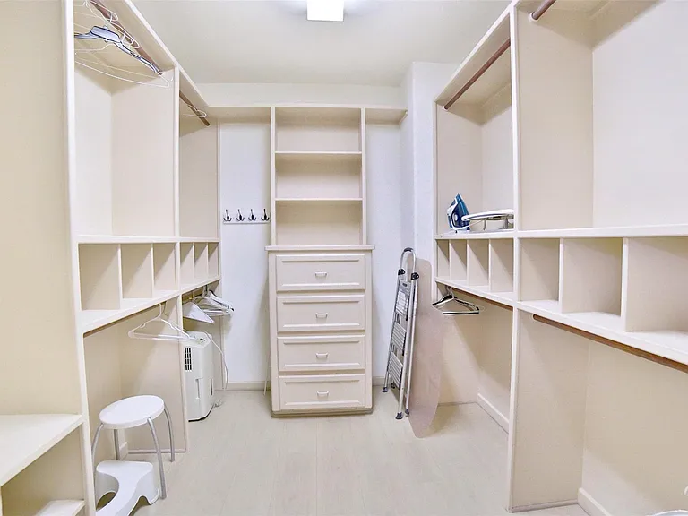 2410 Dorrington St #C — Photo 14