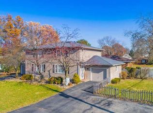 1009 W Northmoor Rd #B, Peoria, IL 61614