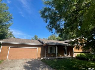 78 Wood Rd, Carbondale, IL 62901