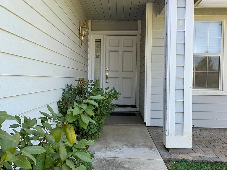 3756 Rosita Dr — Photo 2