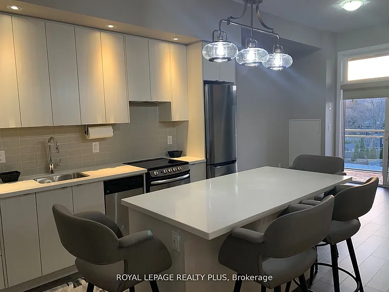 457 Plains Rd E #403 — Photo 4