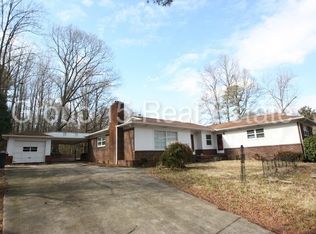 1107 Green Circle Dr, Gastonia, NC 28054