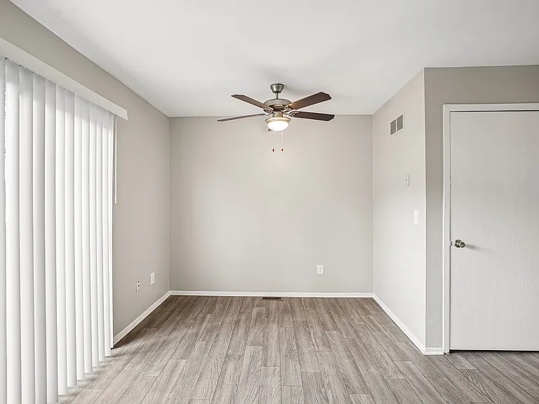 Midtown Park Apartments — Photo 43