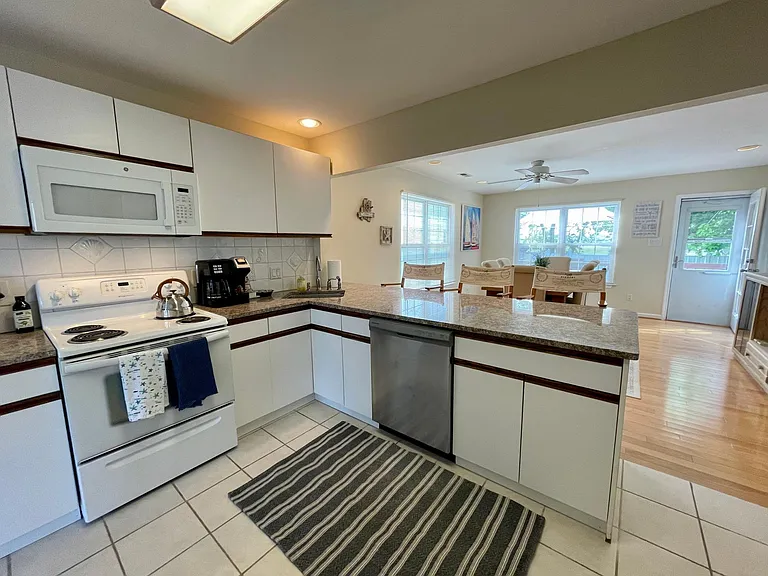 4013 W Brigantine Ave — Photo 13