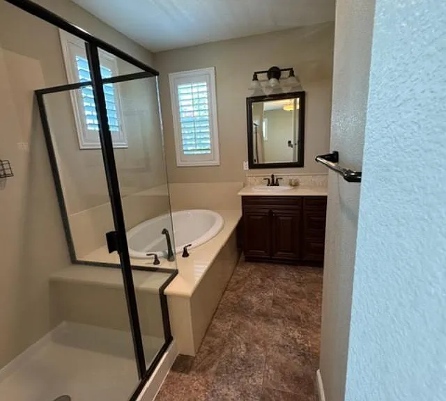 5652 Cornerstone Dr — Photo 20