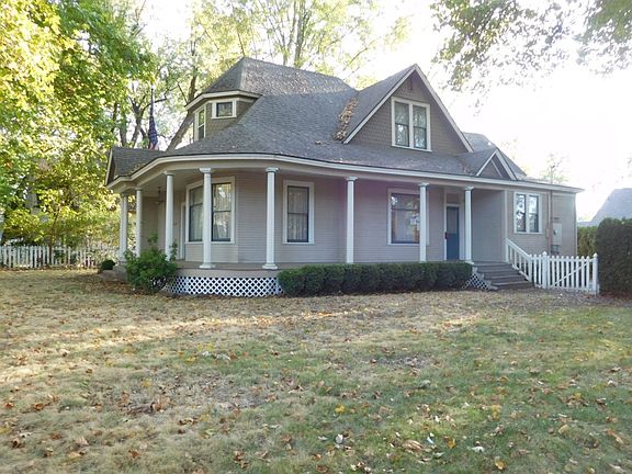 4th image of 402 S 1st Ave
