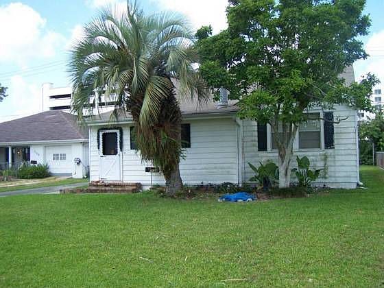 1st image of 1124 Avenue A