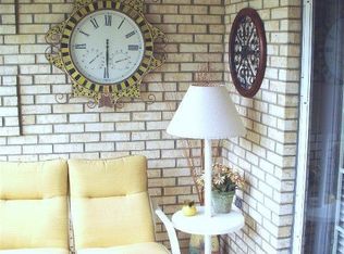 6706 Newburgh Rd, Evansville, IN 47715