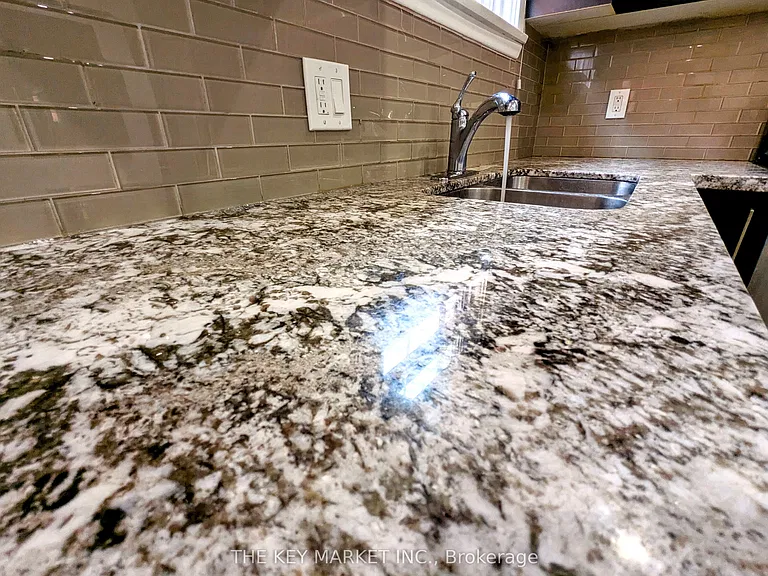 211 Saint Clements Ave #2 — Photo 10