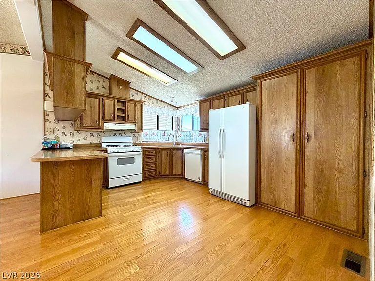 3126 La Barca Ln — Photo 8