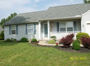 6309 Oak Tree Dr, Lorain, OH 44053