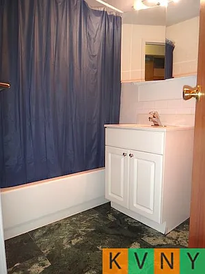 Rented by KVNY Soho | media 43