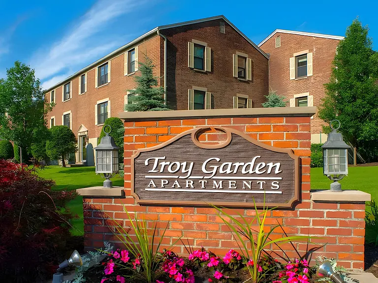 Troy Gardens — Photo 11