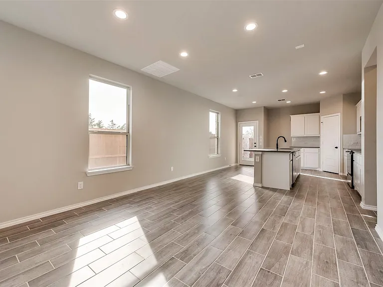 1800 Winecup Dr — Photo 12