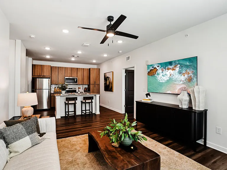 The Pullman Luxury Apartments — Photo 59